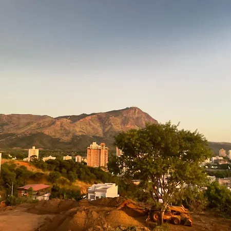 Flat Com Vista Espetacular 2 Banheiros-Area Central-Cozinha Completa-Ar- Casais - Grupos Ou Familias Ou Empresas Governador Valadares Exterior photo