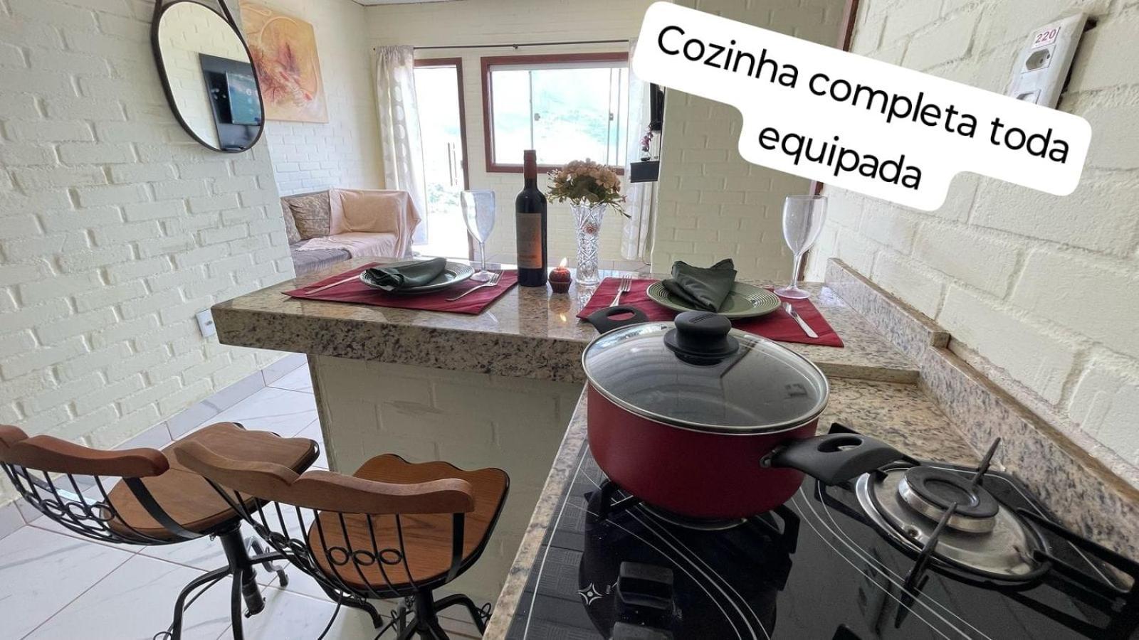 Apartment Flat Com Vista Espetacular 2 Banheiros-area Central-cozinha Completa-ar- Casais - Grupos Ou Familias Ou Empresas Governador Valadares