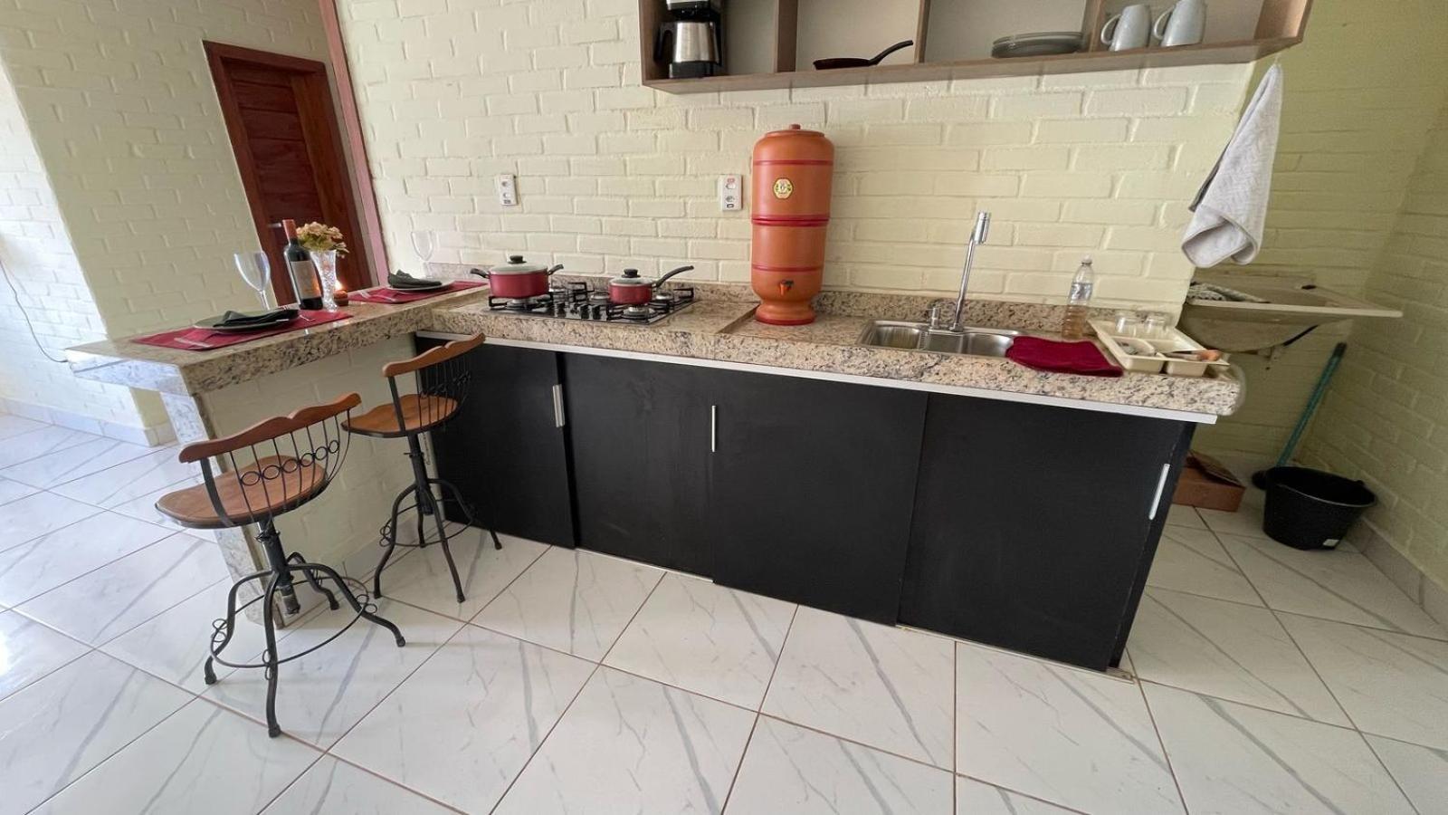 Flat Com Vista Espetacular 2 Banheiros 3 Quartos Area Central-cozinha Completa-ar- Casais - Grupos Ou Familias Ou Empresas